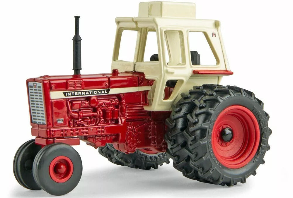 International Harvester 856 Narrow Front Tractor with Cab - 1/64