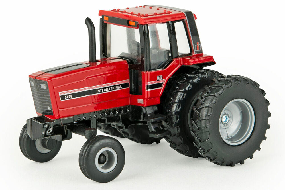 International Harvester 5488 Tractor with rear duals - 1/64