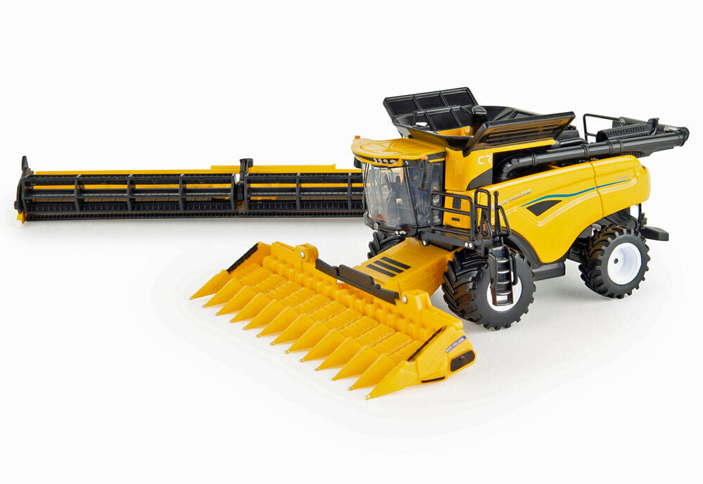 New Holland CR8.90 Header with two fronts - 1/64 Prestige Series
