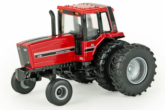 International Harvester 5488 Tractor with rear duals - 1/64